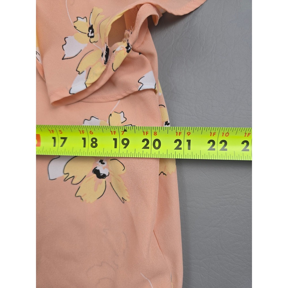 Liz Claiborne Peach Floral Ruffle Flutter Sleeve Keyhole Blouse Large - Picture 5 of 7